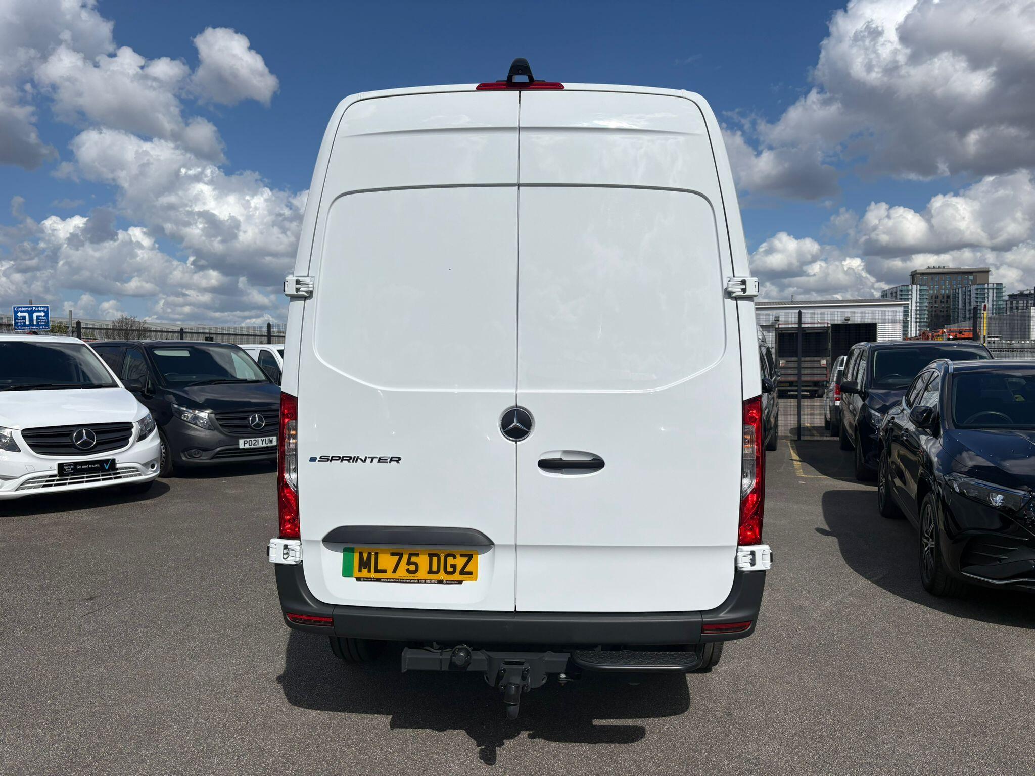 Mercedes-Benz eSprinter